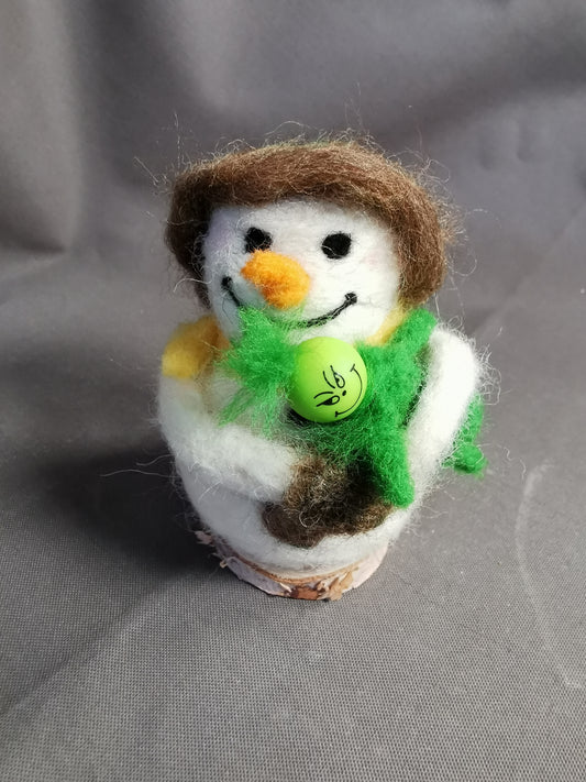 Filz Schneemann mit Grinch Puppe