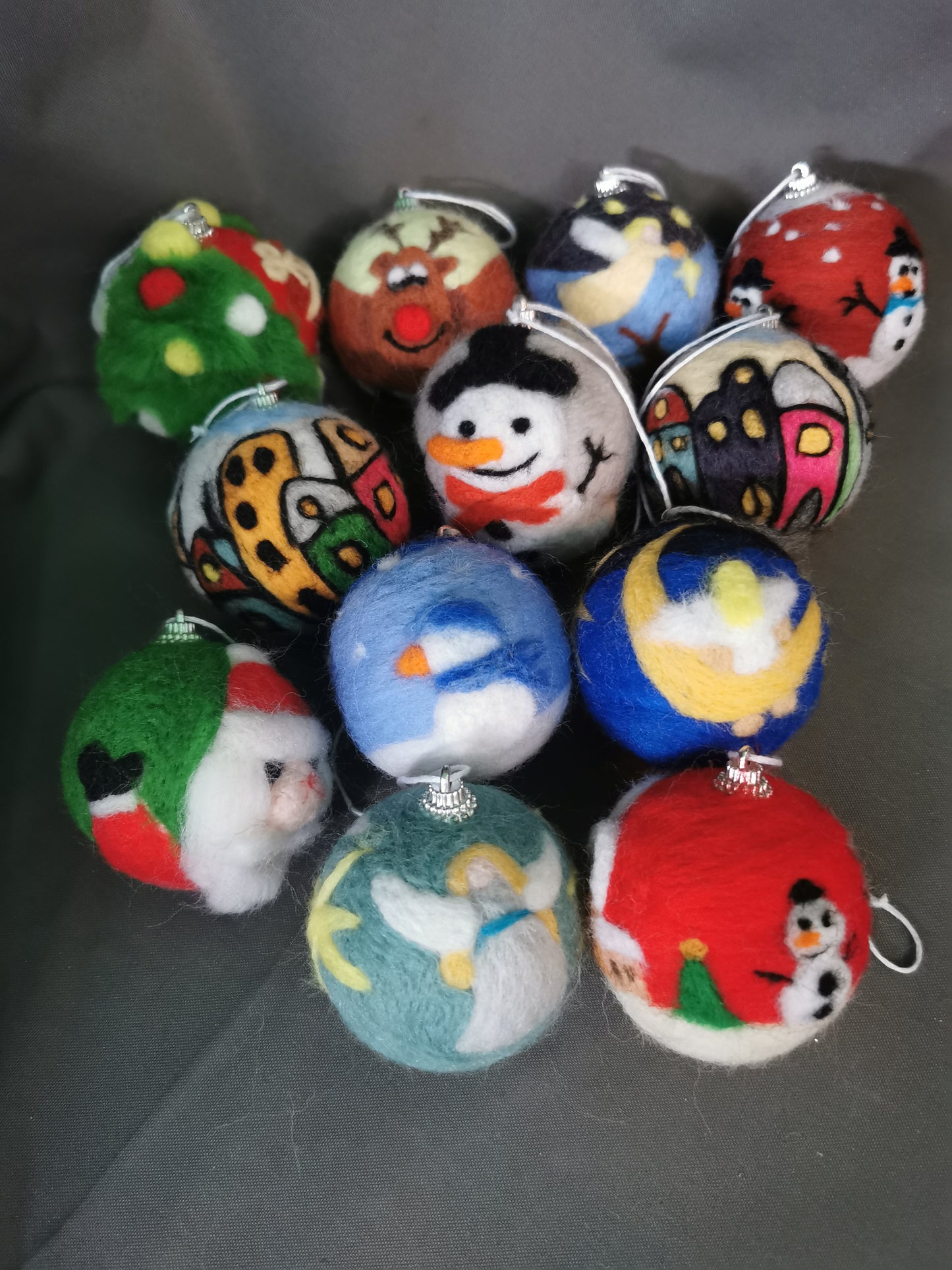 gefilzte Weihnachtskugeln