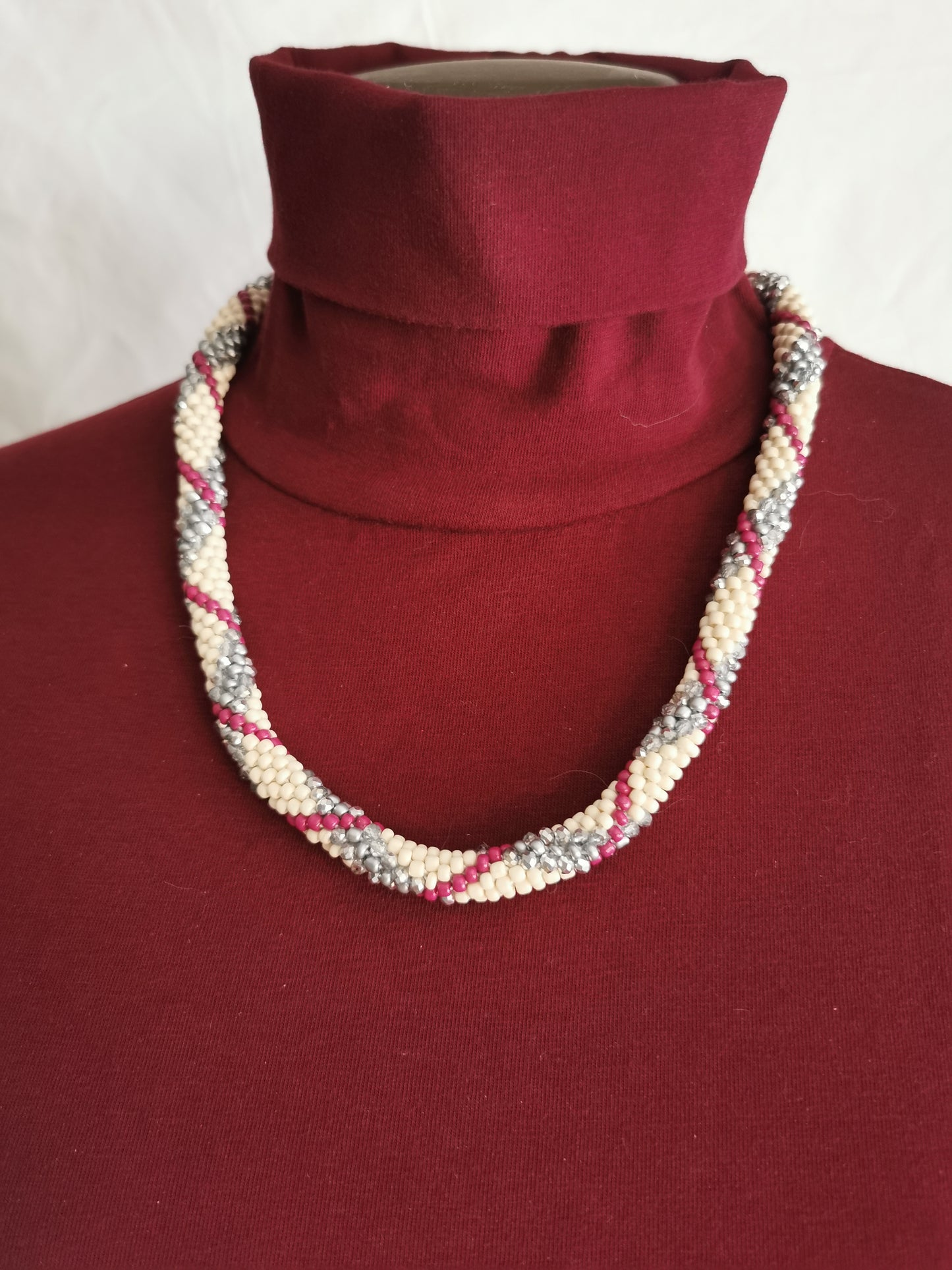 Set Perlenhäkelkette mit Armband Modell 110