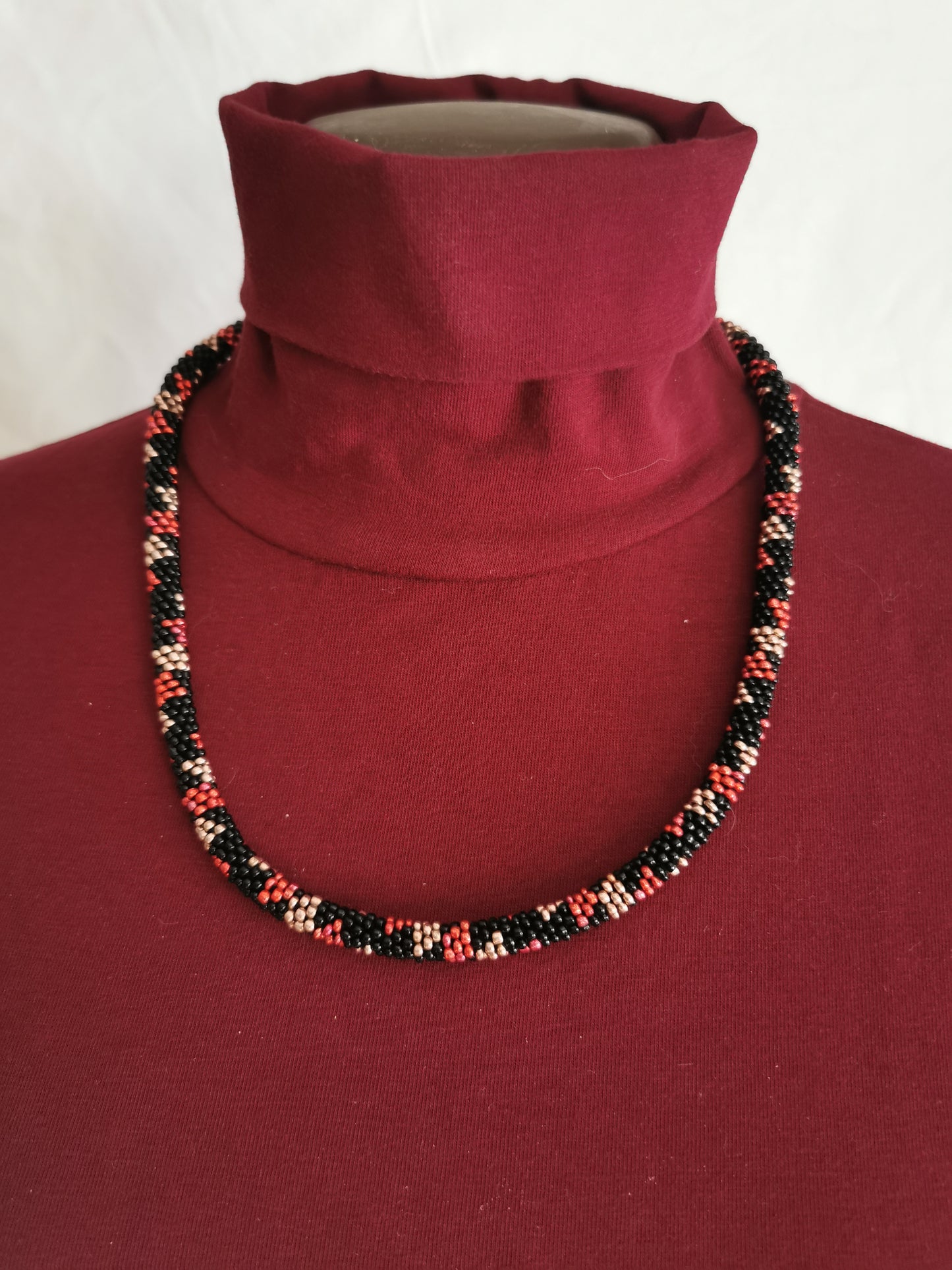 Set Perlenhäkelkette mit Armband Modell 114