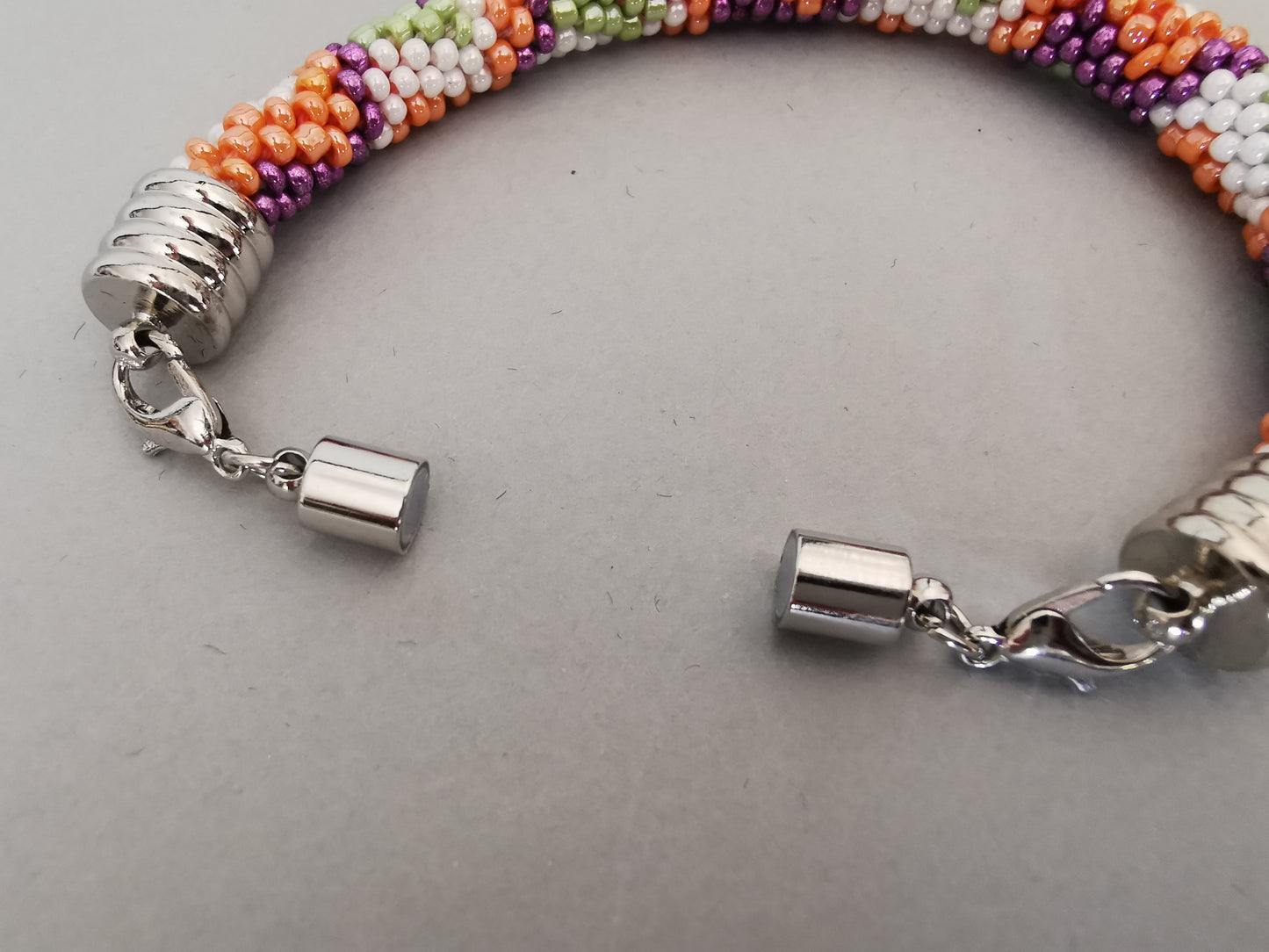 Perlenhäkelarmband Modell 127