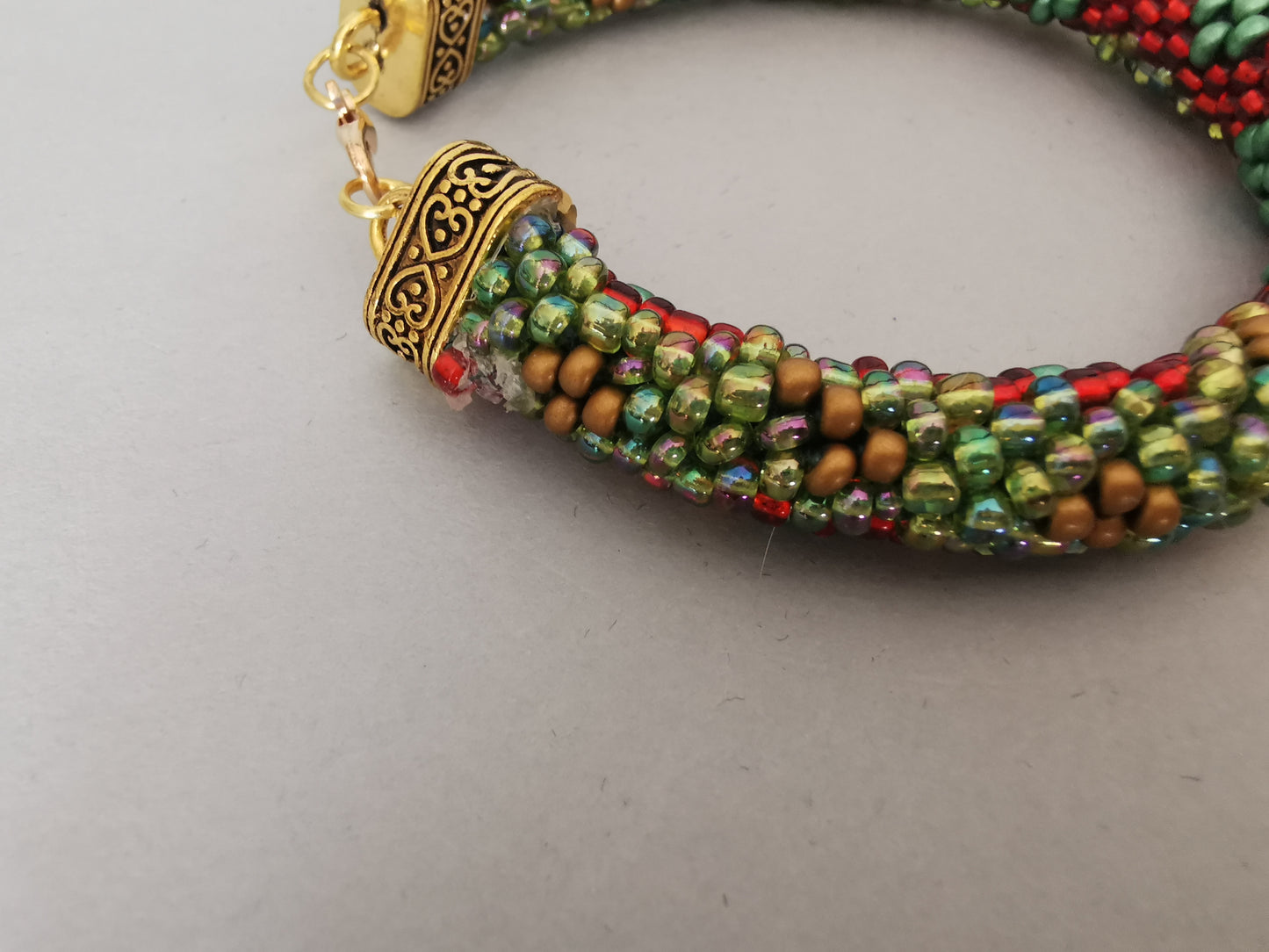 Perlenhäkelarmband Modell 135