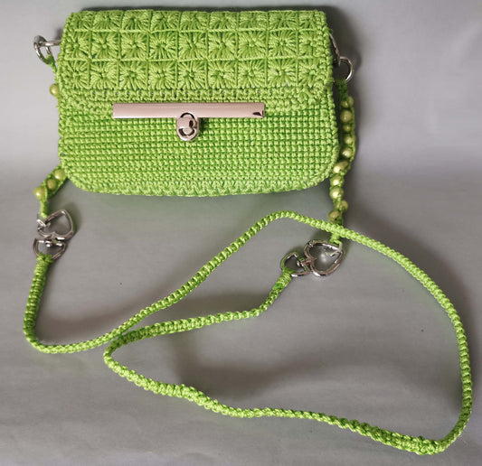 Handtasche grün mit Magicperlen