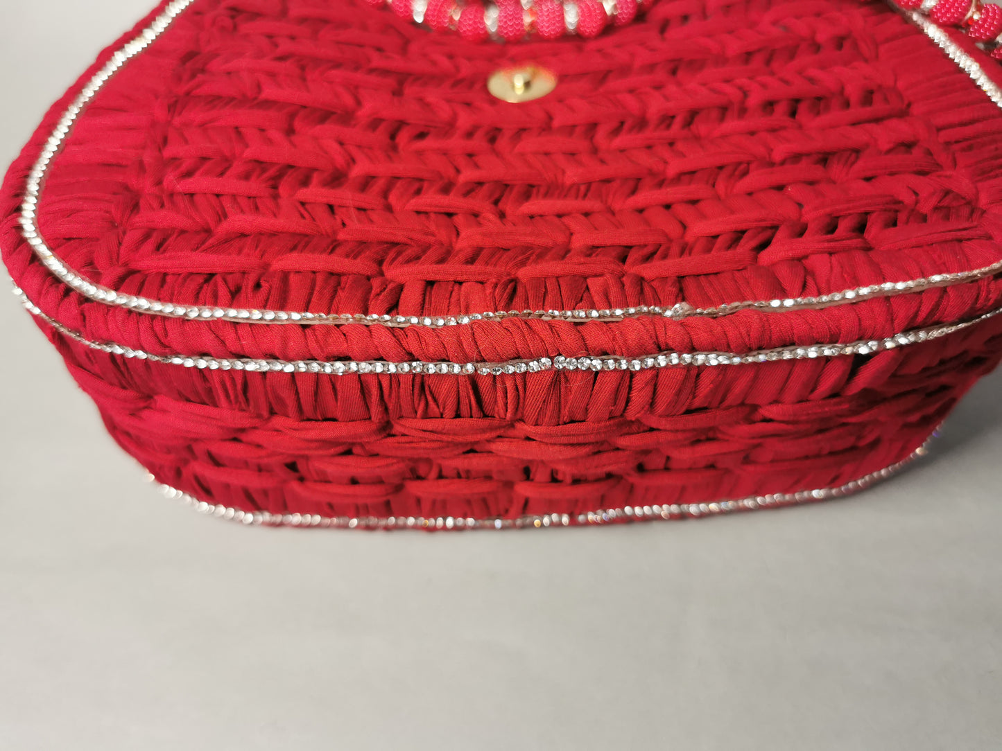 Handtasche rot mit Strassapplikationen