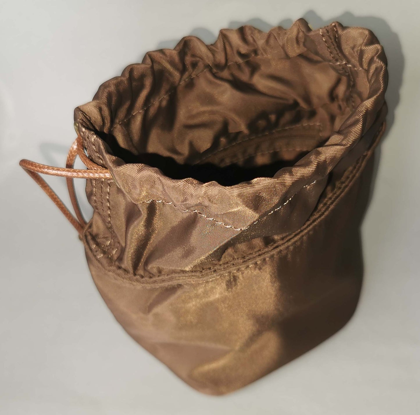 Handtasche kleiner grüner Beutel mit Zusatzinnentasche