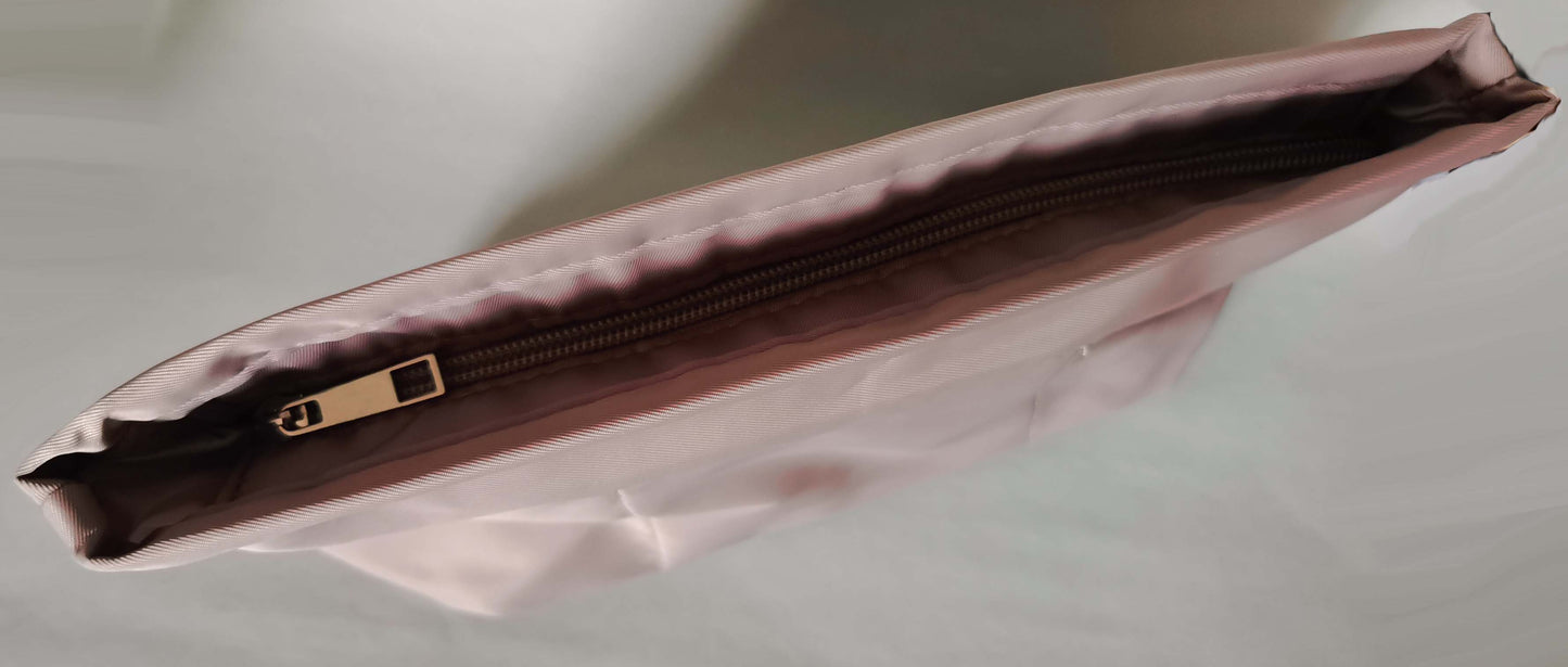 Handtasche schwarz mit Reißverschluss und Zusatzinnentasche