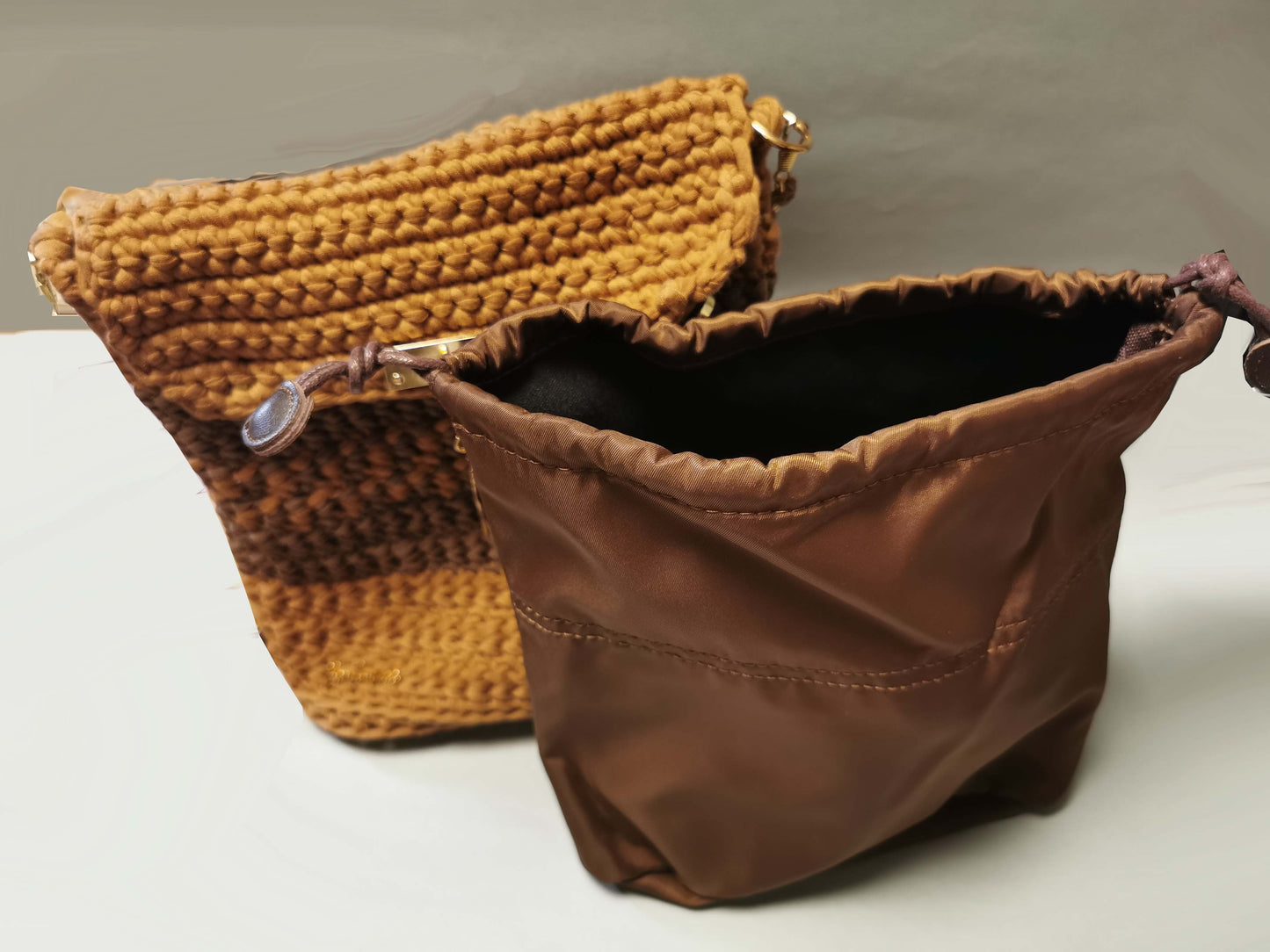 Handtasche aus T-Shirt Wolle und Zusatzinnentasche