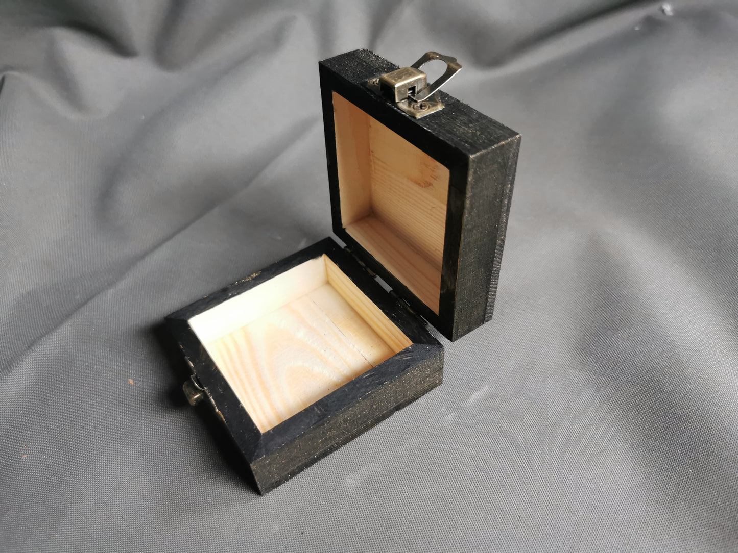 kleine Holzschachtel - Steampunk mit Verschluss