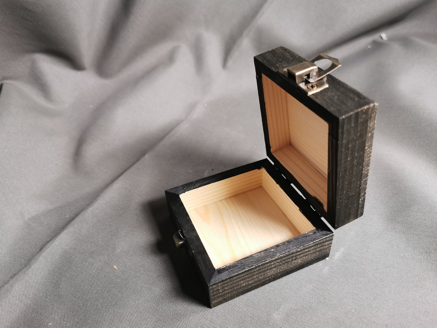 kleine Holzschachtel - Steampunk mit Verschluss