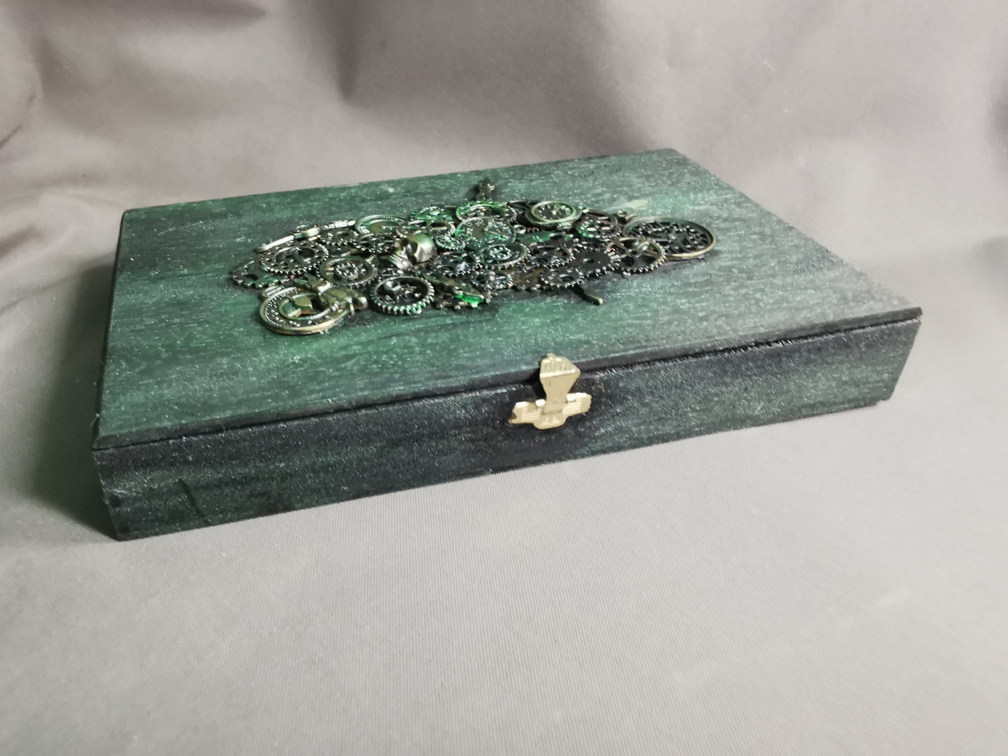 Holzschachtel - Steampunk mit Verschluss