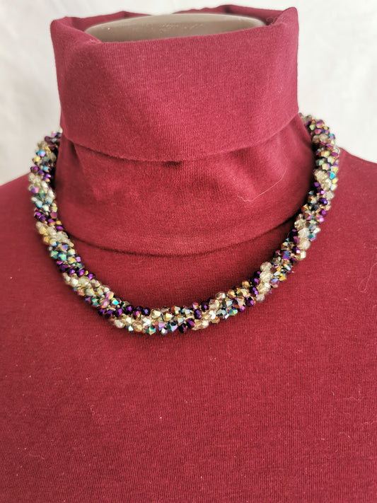 Perlenhäkelkette Modell 63