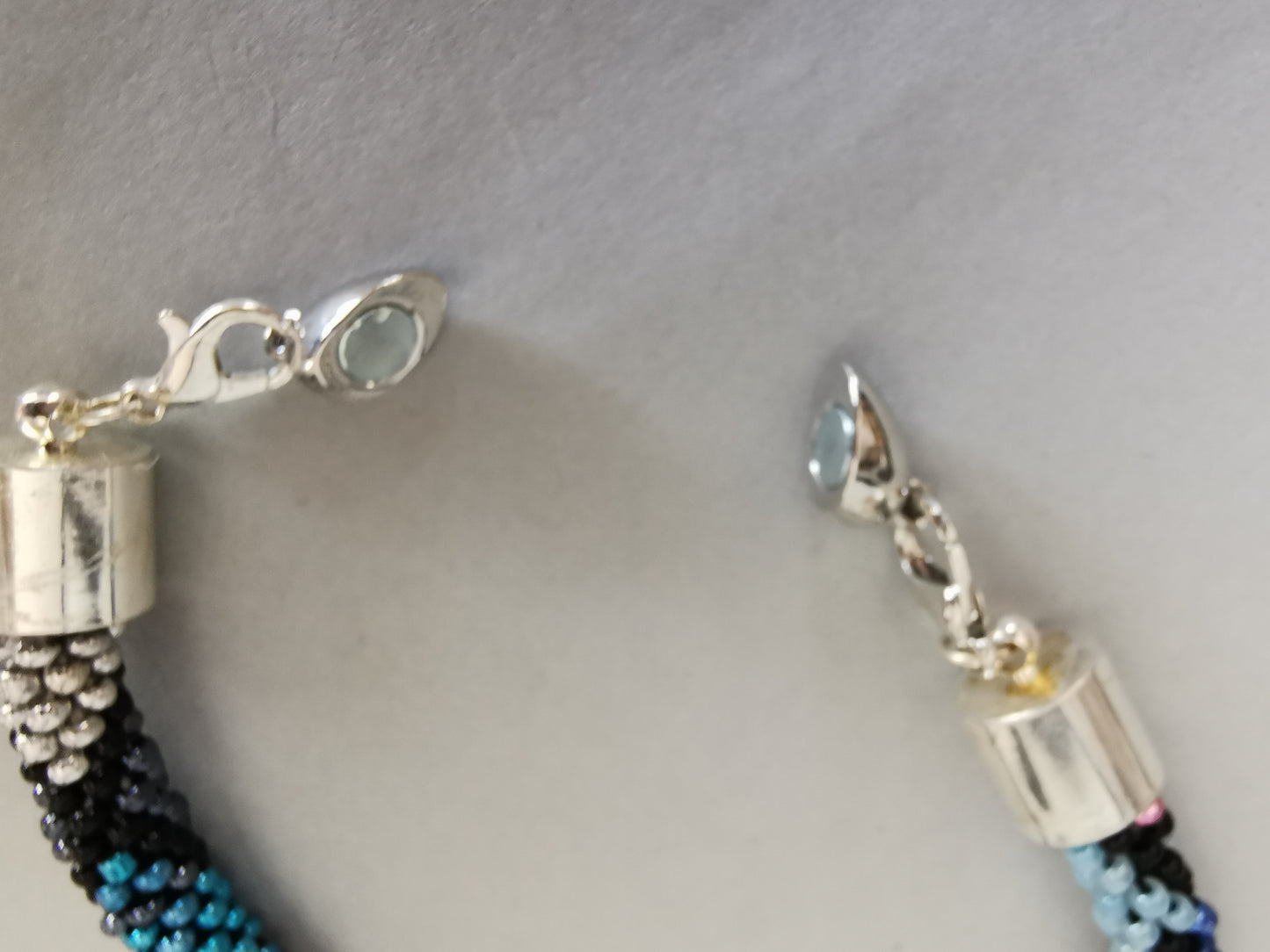 Perlenhäkelkette Modell 65