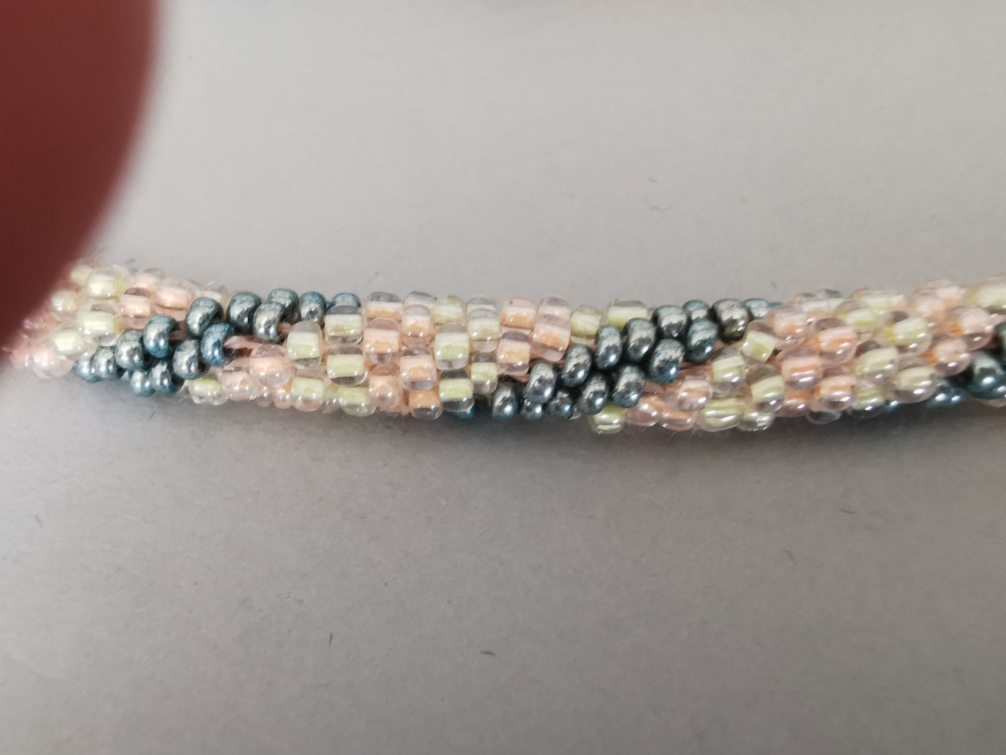 Perlenhäkelkette Modell 66
