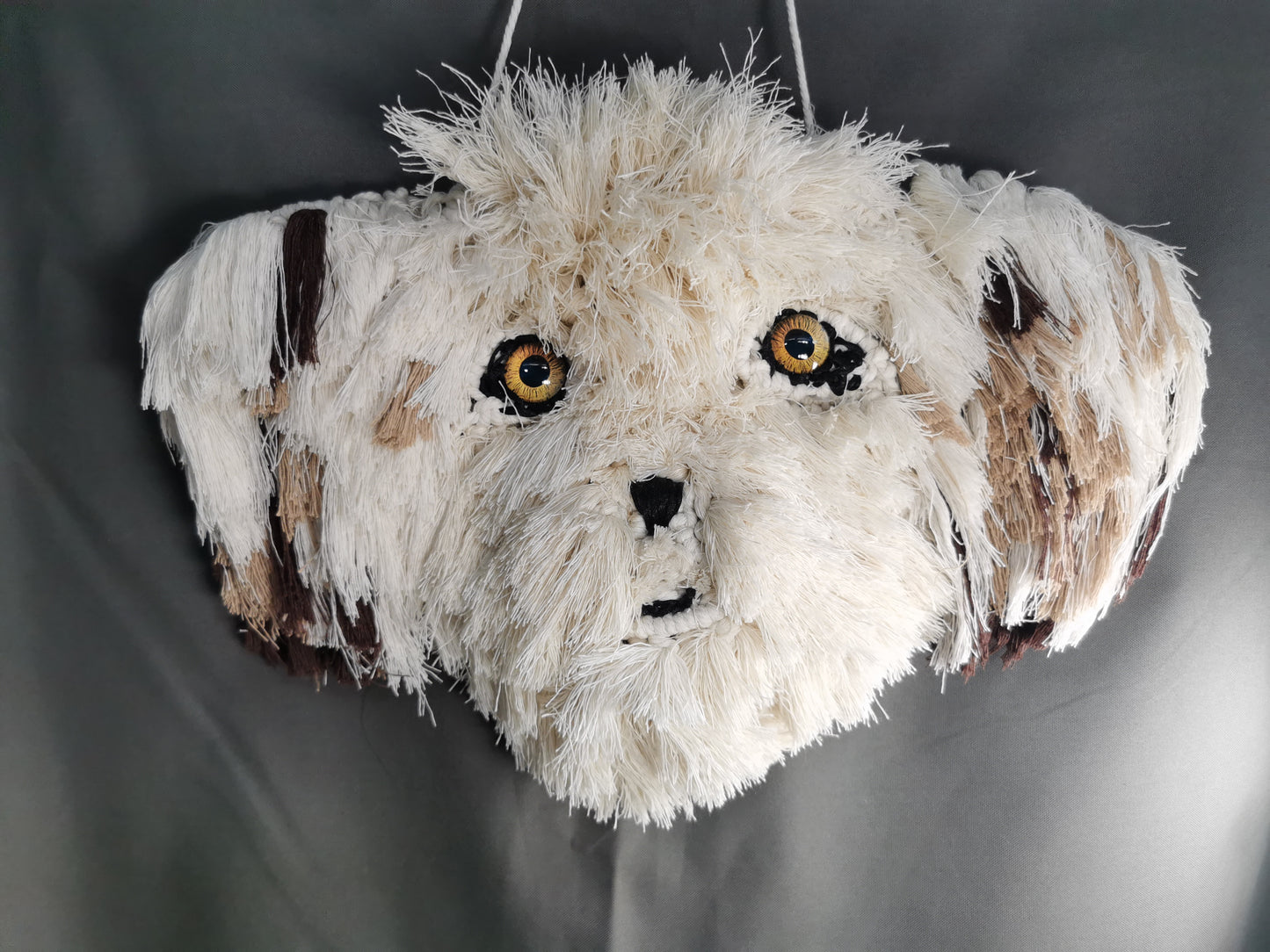 Wandschmuck Makramee Hund