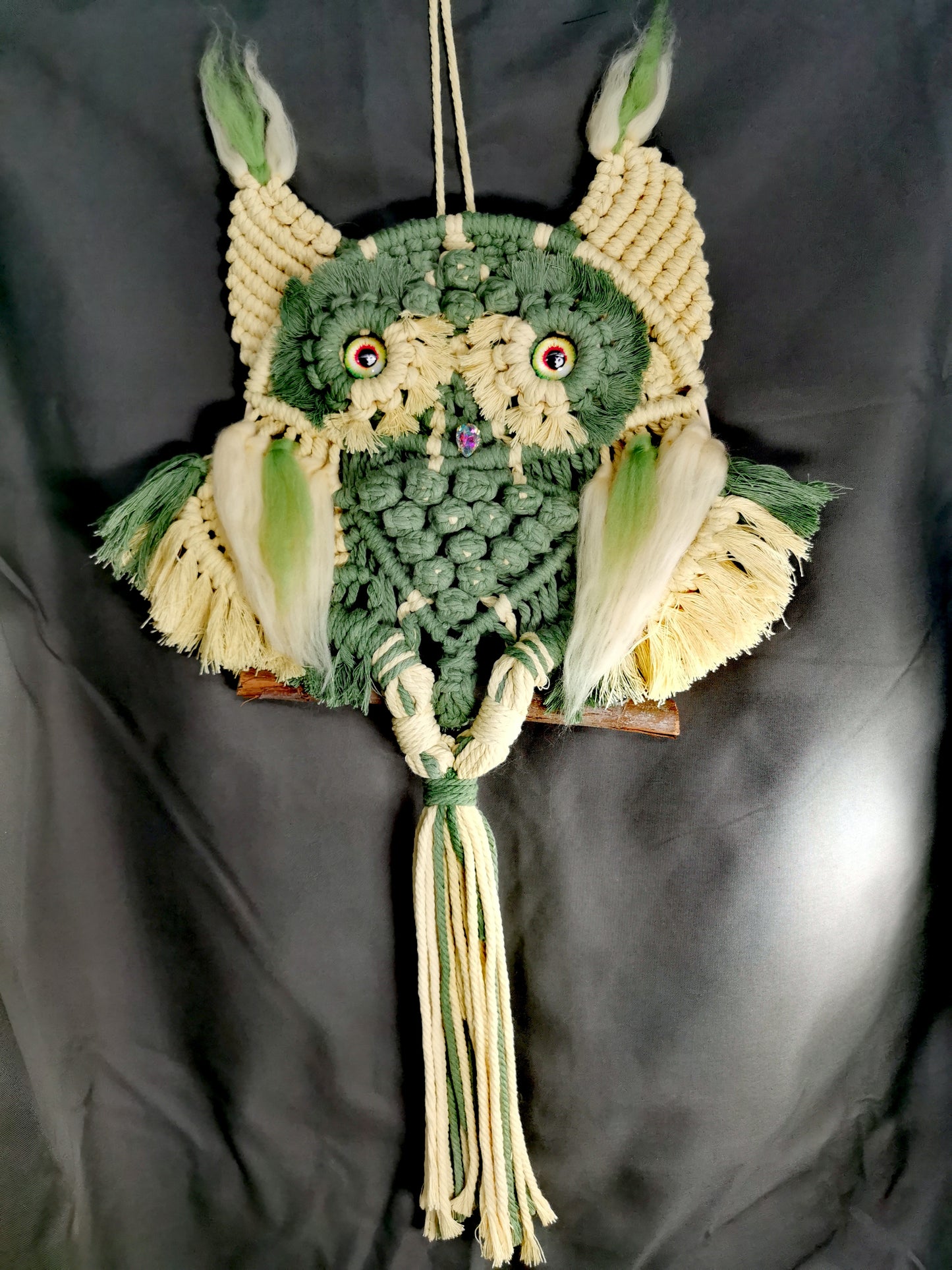 Wandschmuck Makramee grün/gelbe Eule