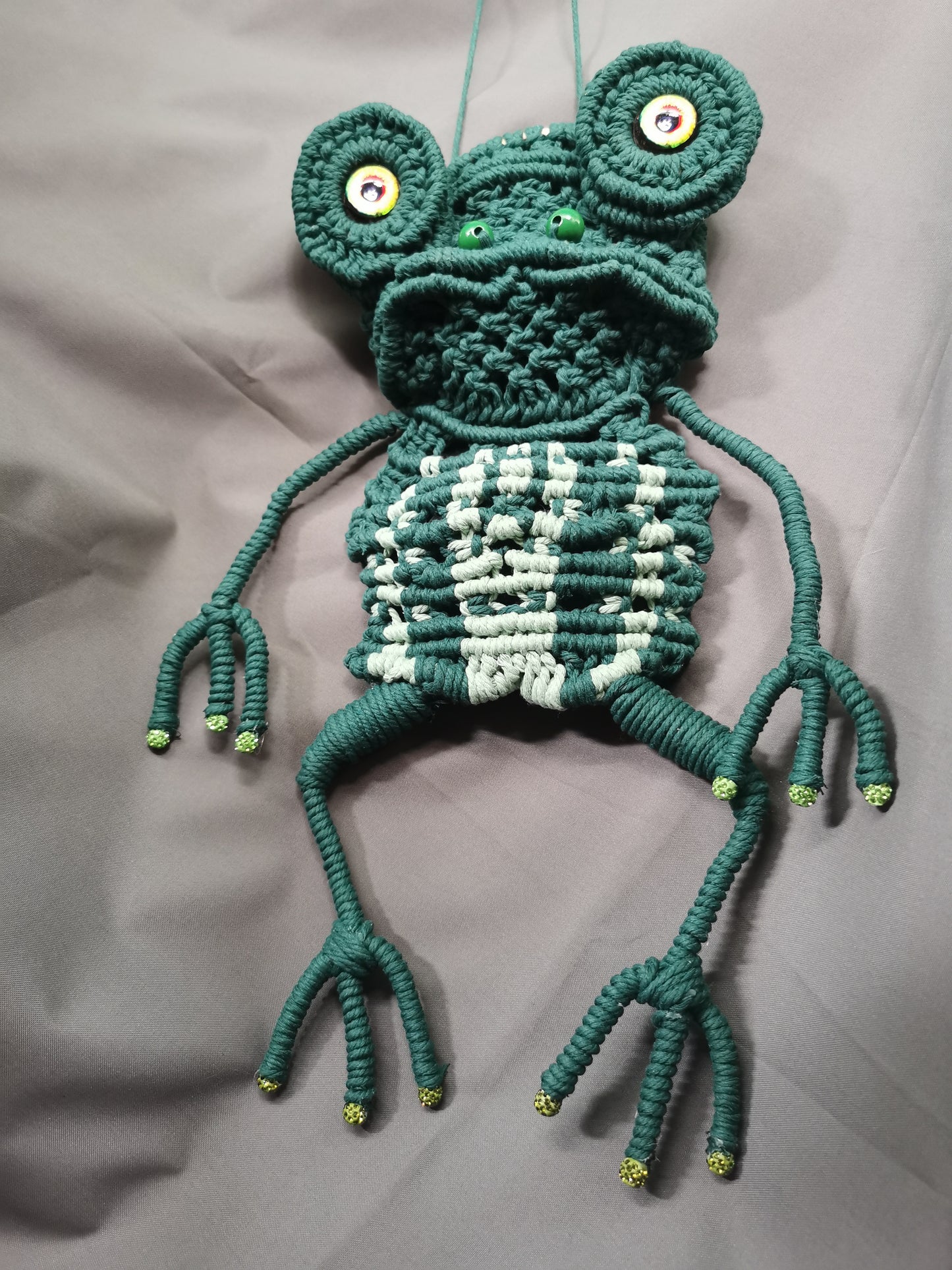 Wandschmuck Makramee Frosch
