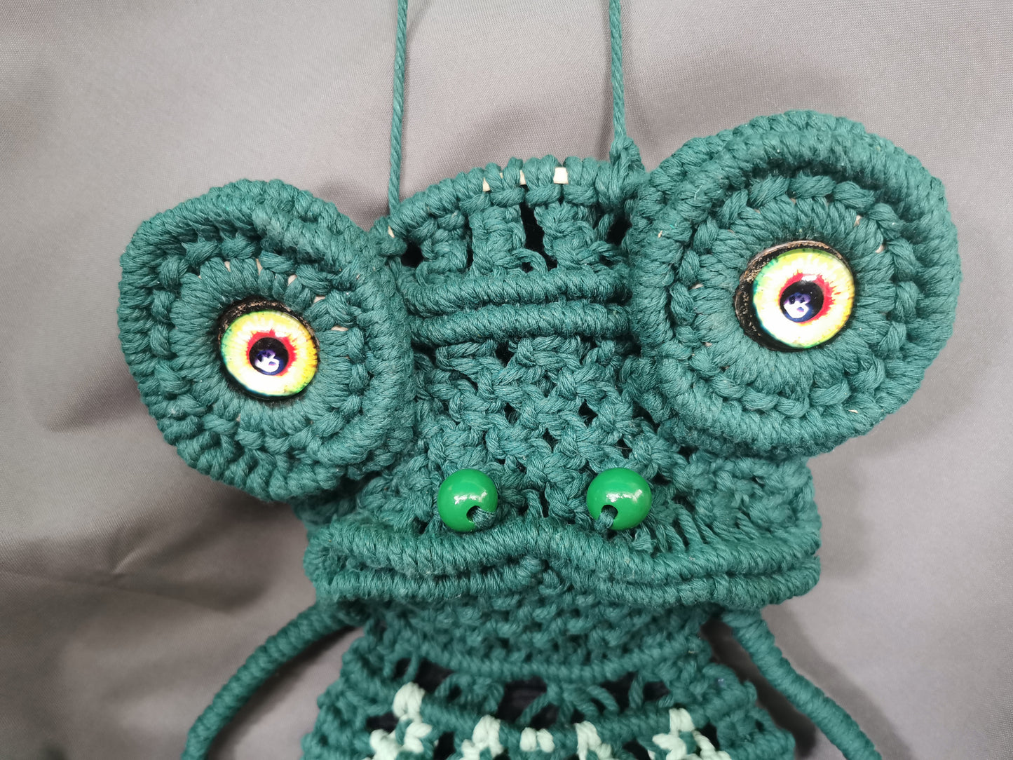 Wandschmuck Makramee Frosch