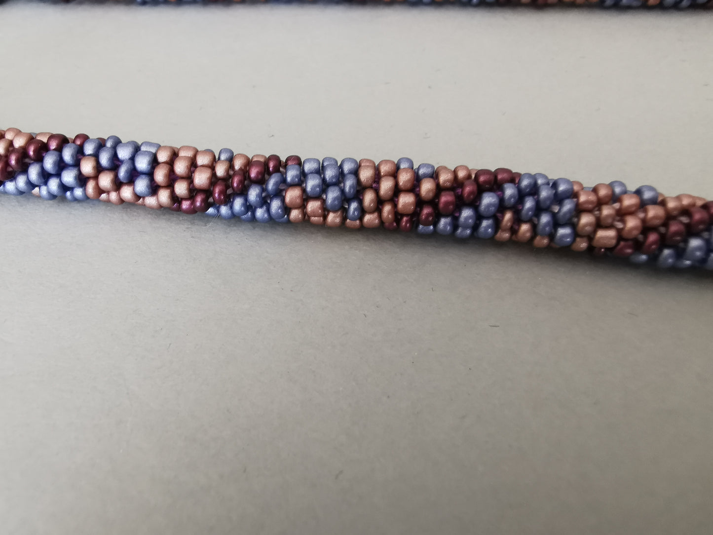 Perlenhäkelkette Modell 73