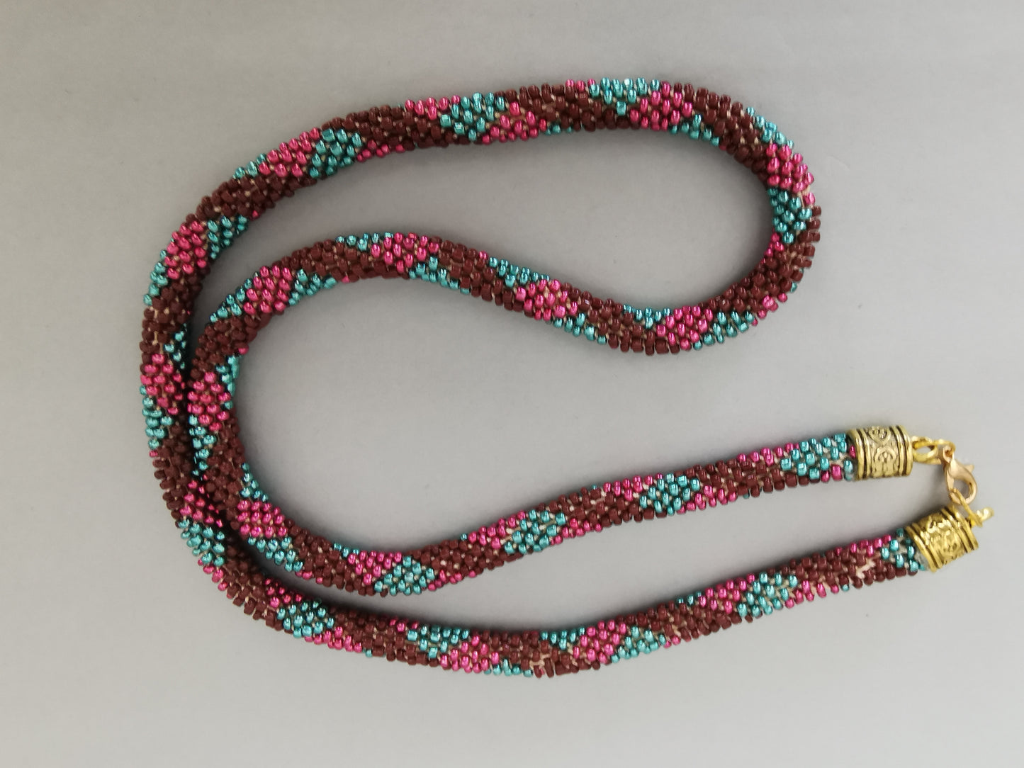 Perlenhäkelkette Modell 85