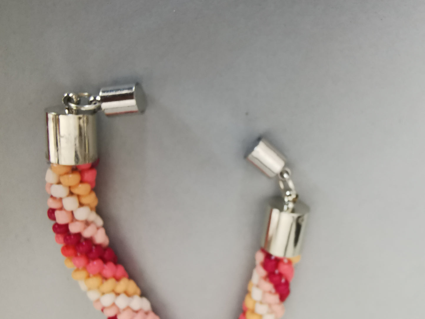 Perlenhäkelkette Modell 93