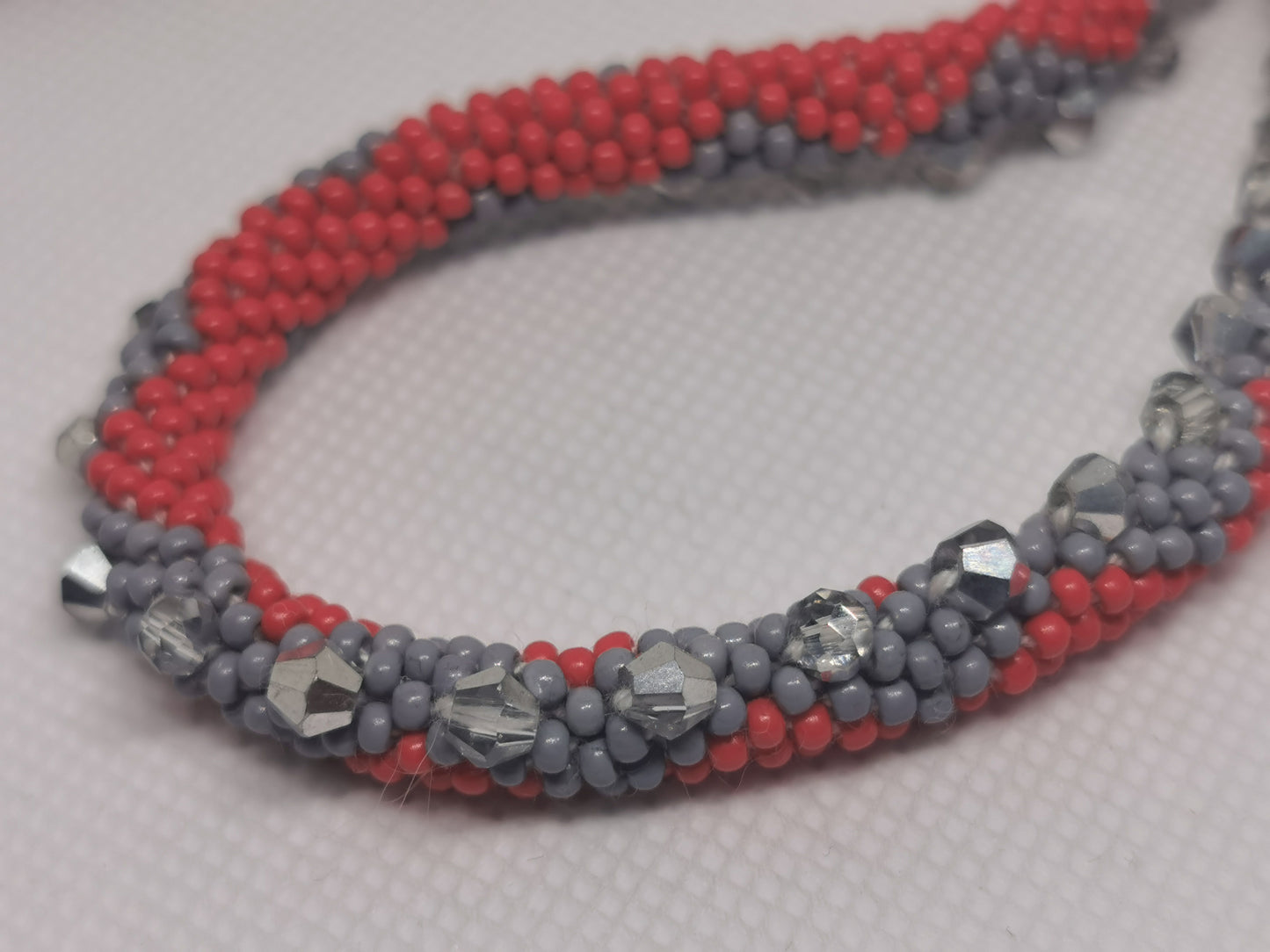 Perlenhäkelkette Modell 102