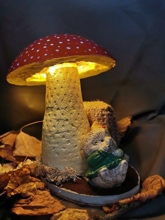 Betonpilz Fliegenpilz mit Leuchte
