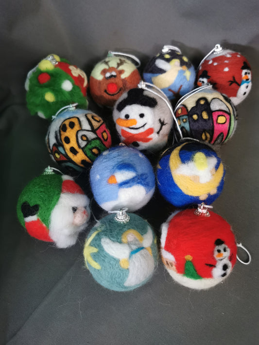 gefilzte Weihnachtskugeln