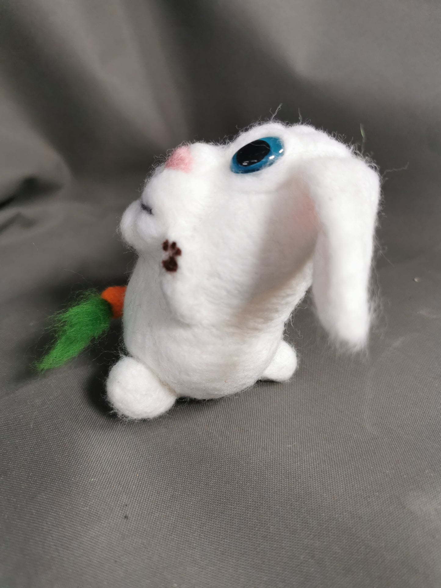 Hase mit Möhrchen