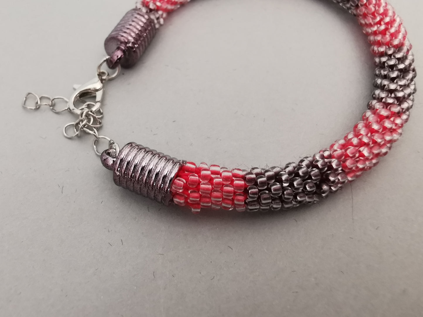 Perlenhäkelarmband Modell 129