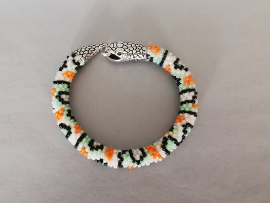 Perlenhäkelarmband Modell 131