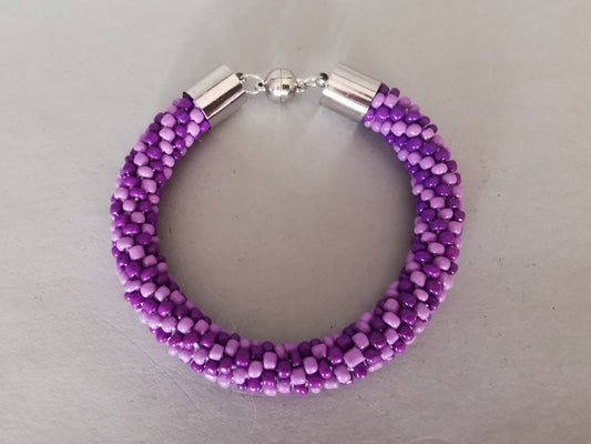 Perlenhäkelarmband Modell 132