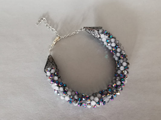 Perlenhäkelarmband Modell 136