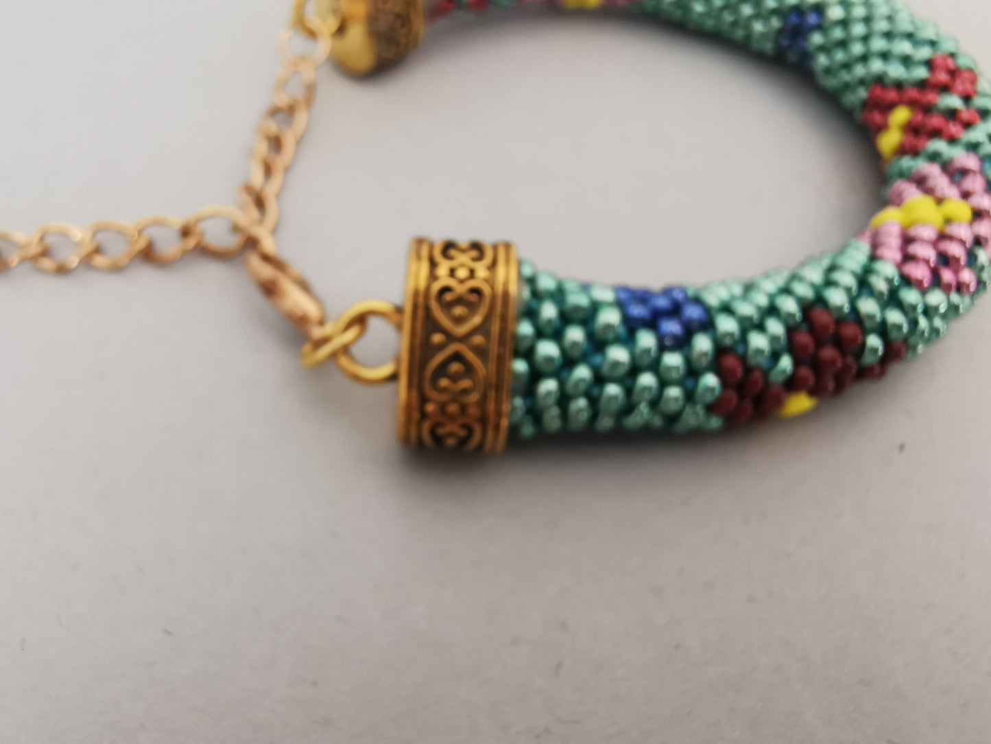 Perlenhäkelarmband Modell 141