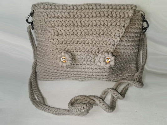 Handtasche aus grauer T-Shirt Wolle Eule