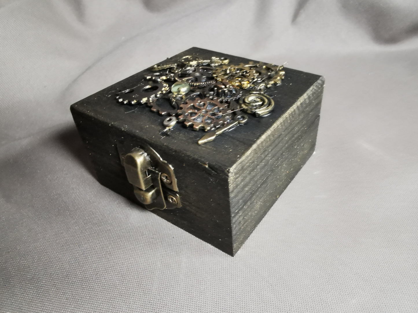 kleine Holzschachtel - Steampunk mit Verschluss