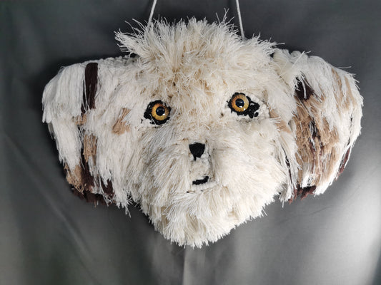 Wandschmuck Makramee Hund