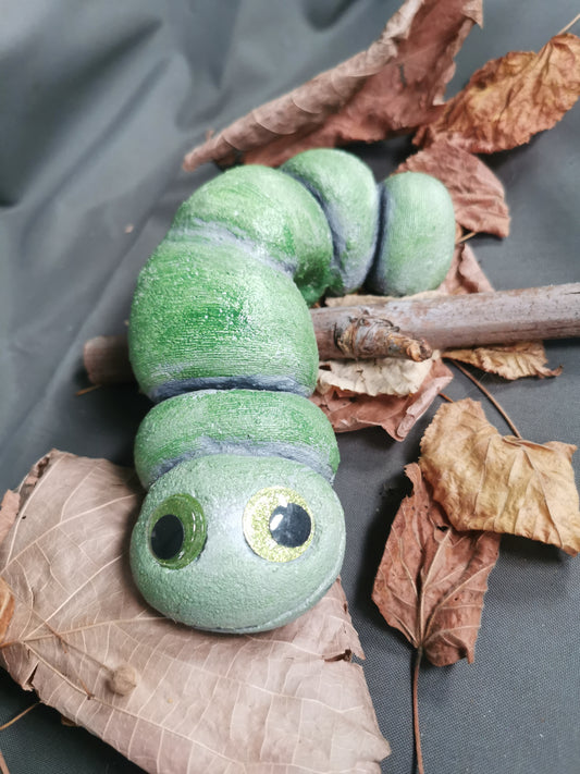 Betonwurm grün